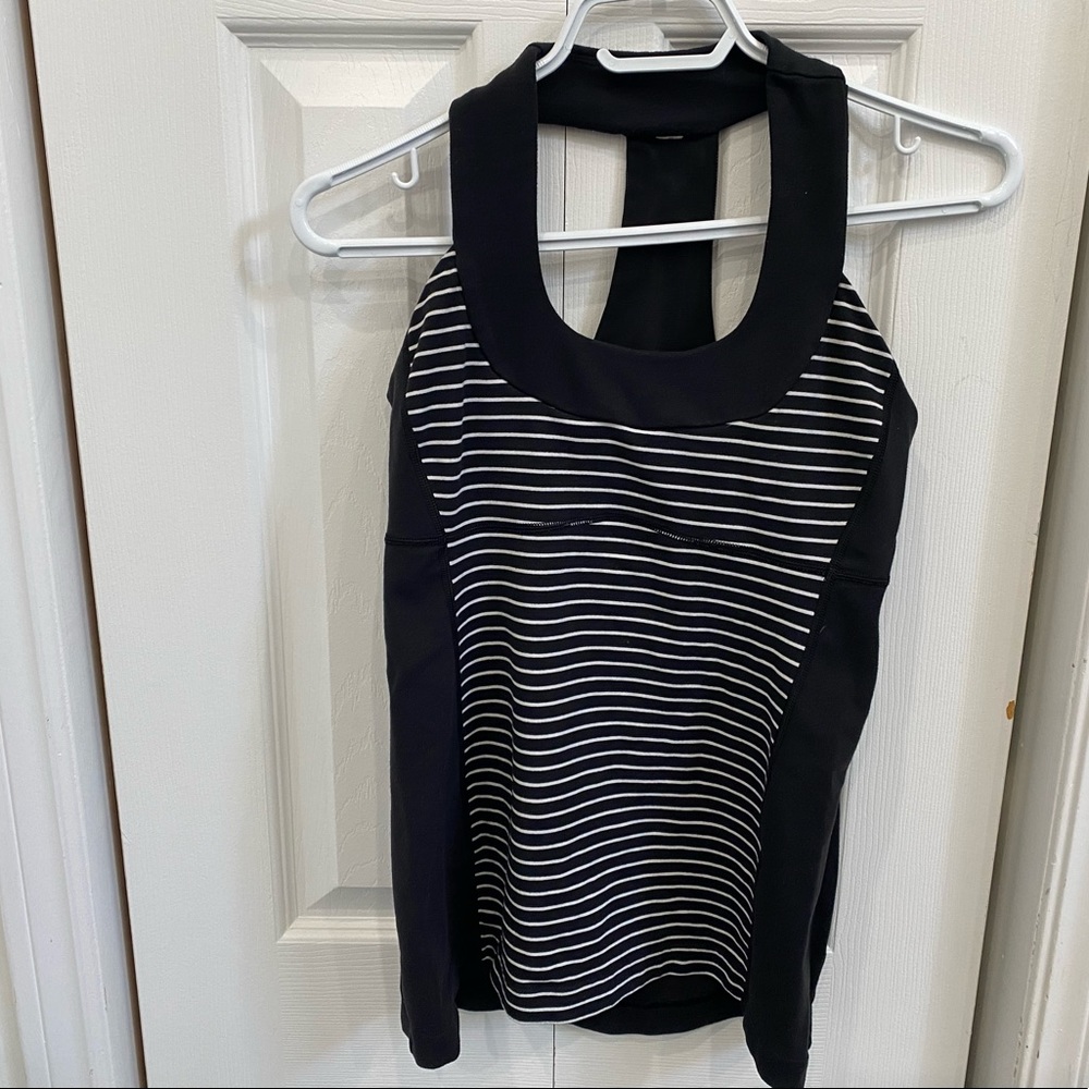 Lululemon scoop neck tank top size 6